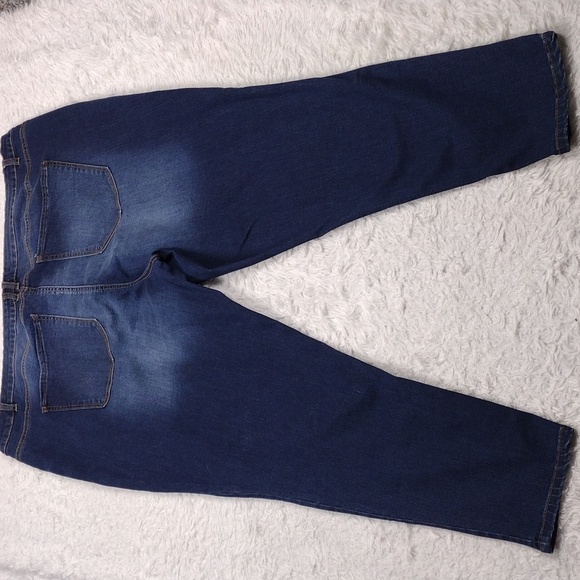 Rewind Blue Whiskering Distress Dark Wash Five Pocket High Rise Skinny Leg Jean - Picture 10 of 13